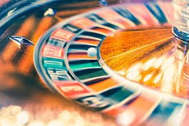 i8mm login ပလက်ဖောင်း မြန်မာ ကစားသမားများ online gaming ကစားနေသောမြင်ကွင်း